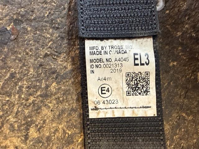 Lr Rear Seat Belt