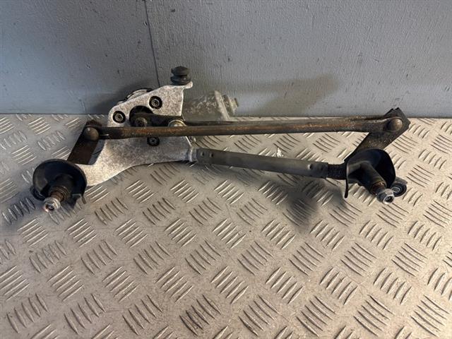 Front Wiper Rack Assy