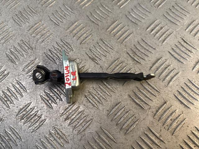 Lr Door Check Strap