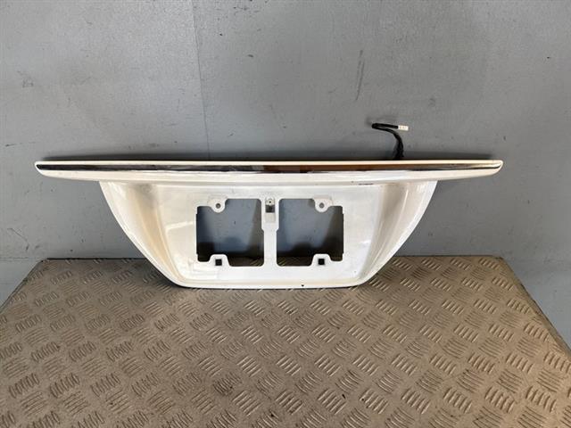 Boot Lid Centre Garnish