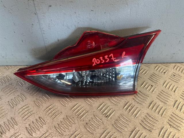 R Tailgate Light