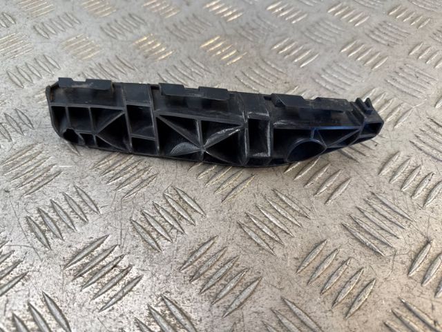 Lf Bumper Retainer