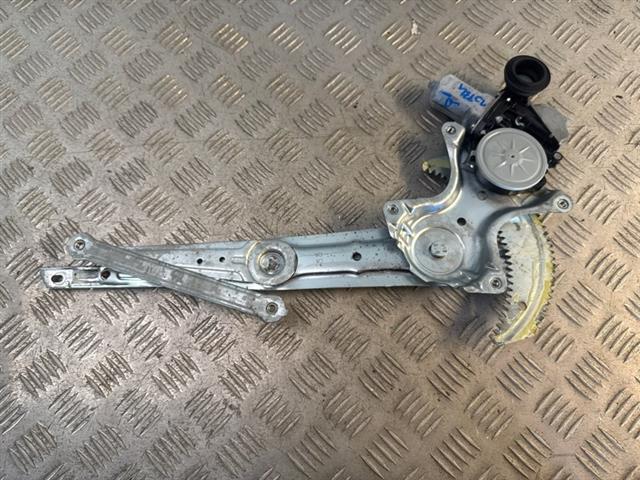 Lr Door Elec Regulator