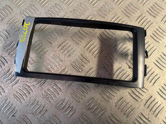Stereo Surround / Bezel