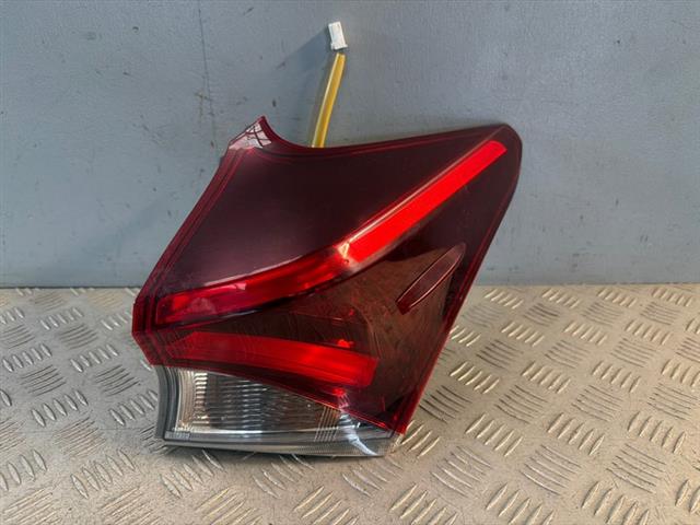 R Tail Light