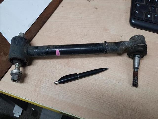 Lr Upper Control Arm