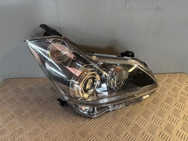 R Headlight (hid)