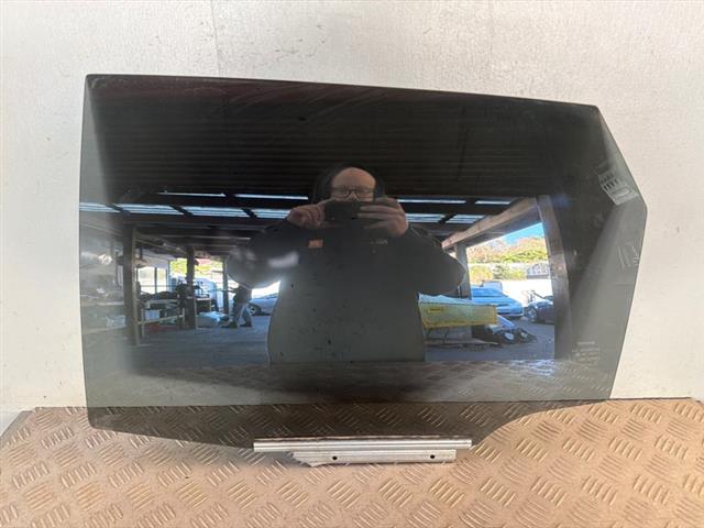 Lr Door Glass