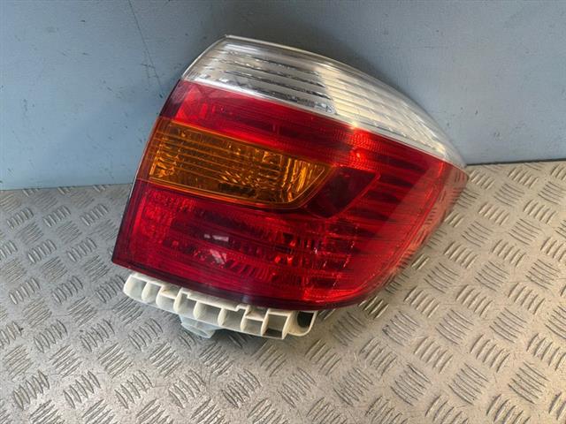 R Tail Light