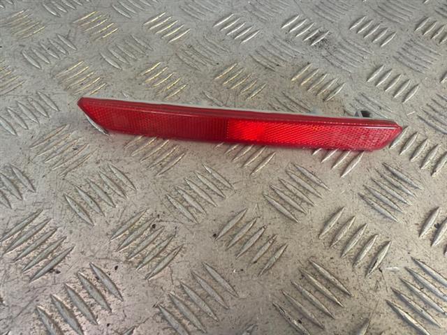Lr Bumper Reflector