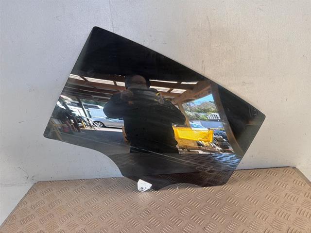 Lr Door Glass