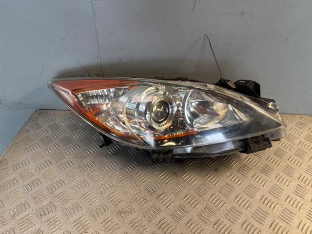 R Headlight (halogen)