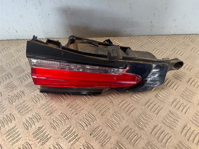 L Tailgate Light