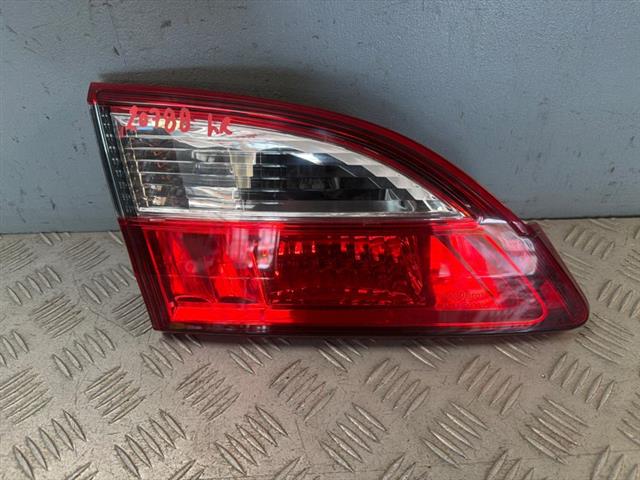 L Tailgate Light