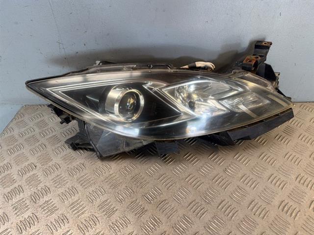 R Headlight (hid)