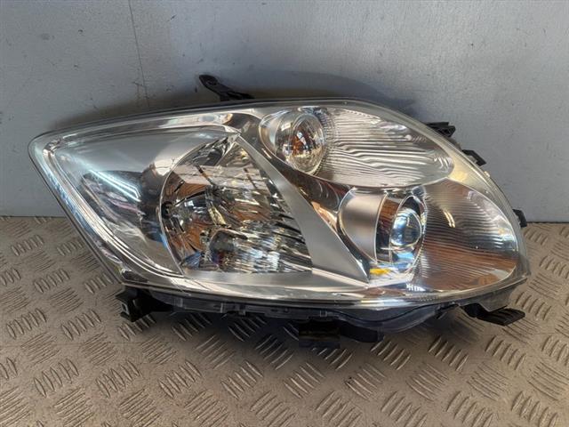 R Headlight (hid)