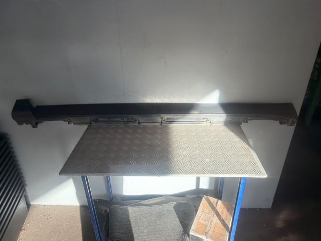 L Side Skirt