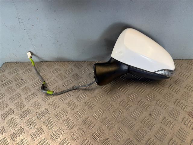 Lf Door Elec Mirror (7 Wire)