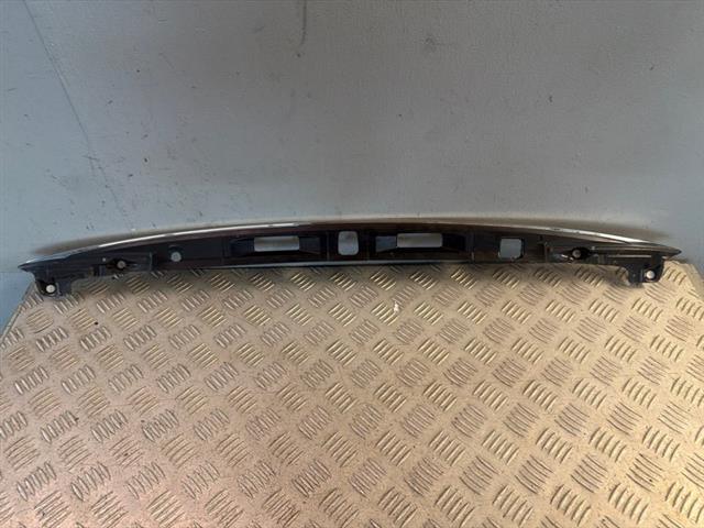 Boot Lid Centre Garnish