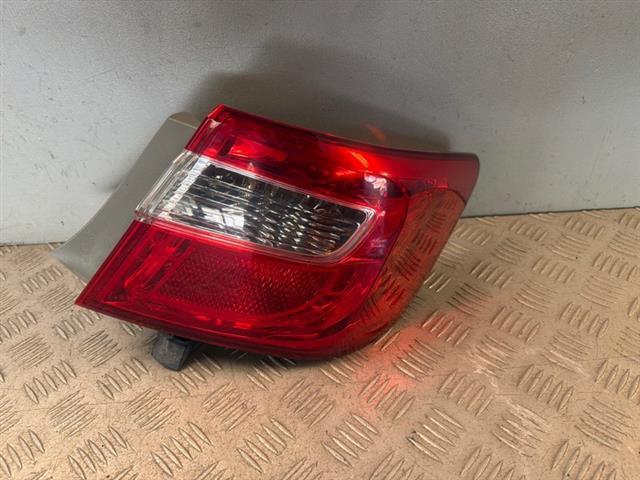 R Tail Light