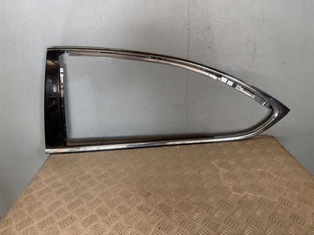 Lr Door Moulding