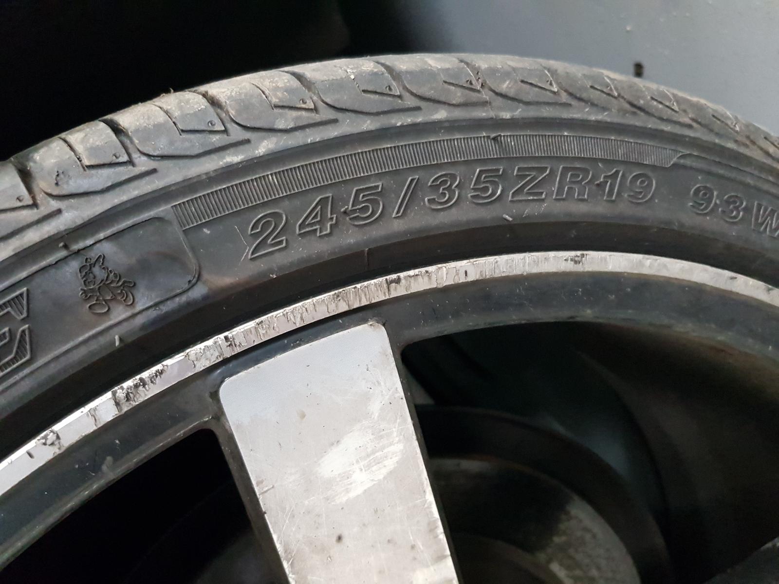 Holden Commodore - VF 2013-Present