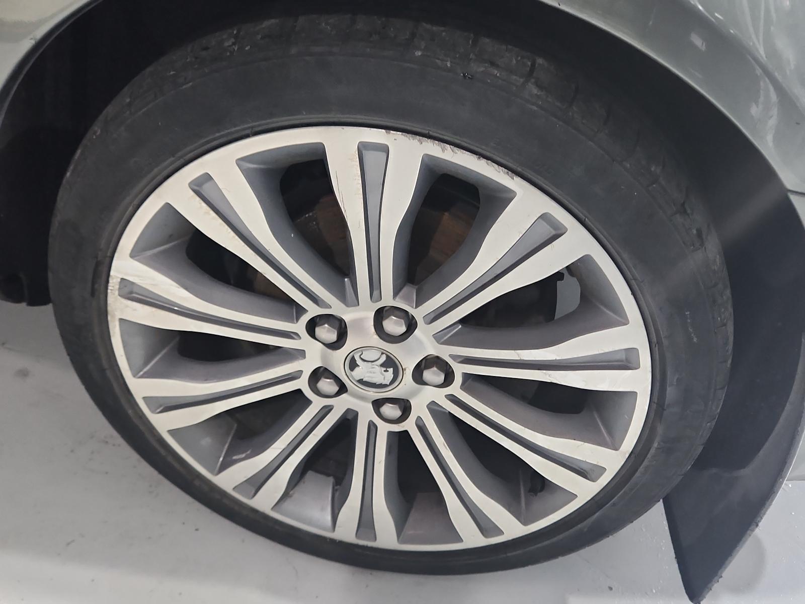 Holden Commodore - VF 2013-Present