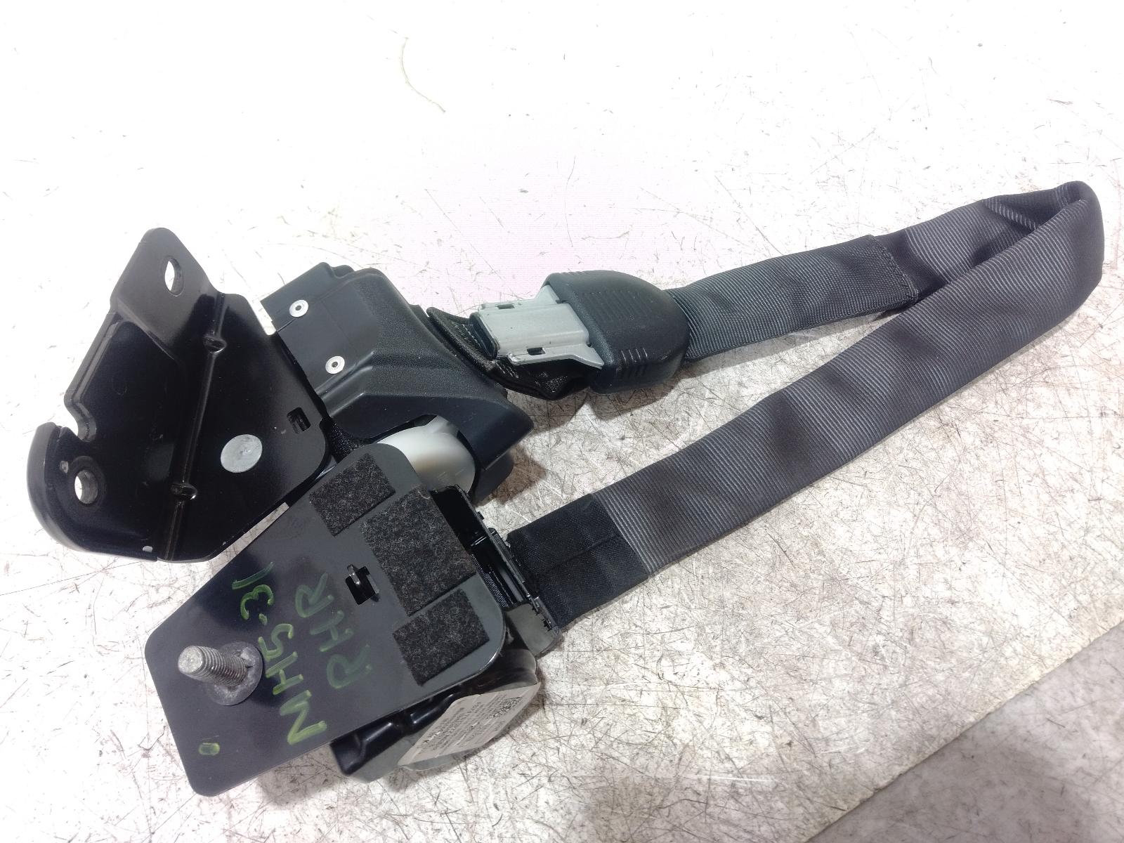 Seat_Belt_Stalk