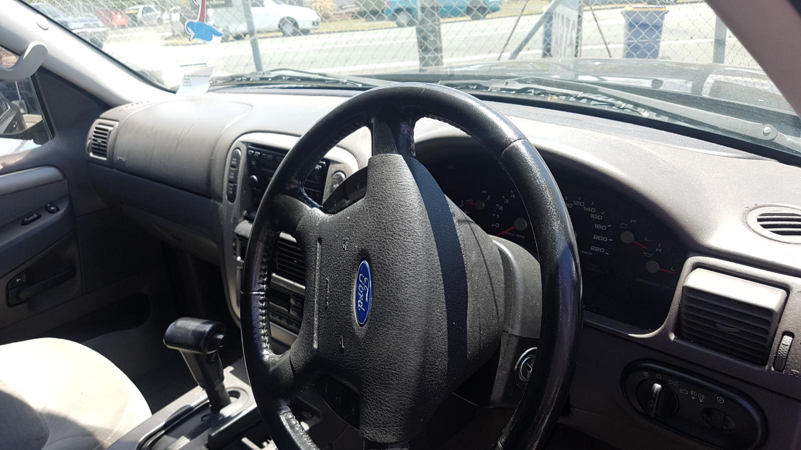 Ford Explorer - UT 2001-2005