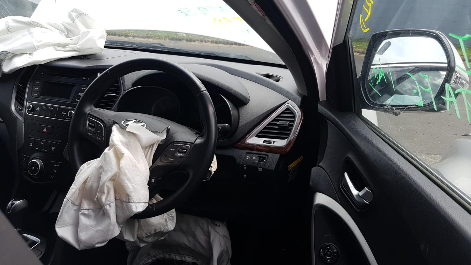 Hyundai Santa Fe - 2013-Present