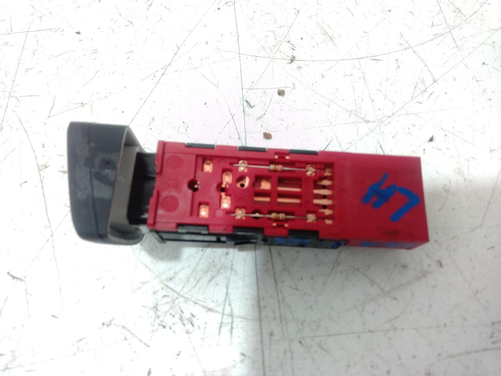 Misc_Switch_Relay