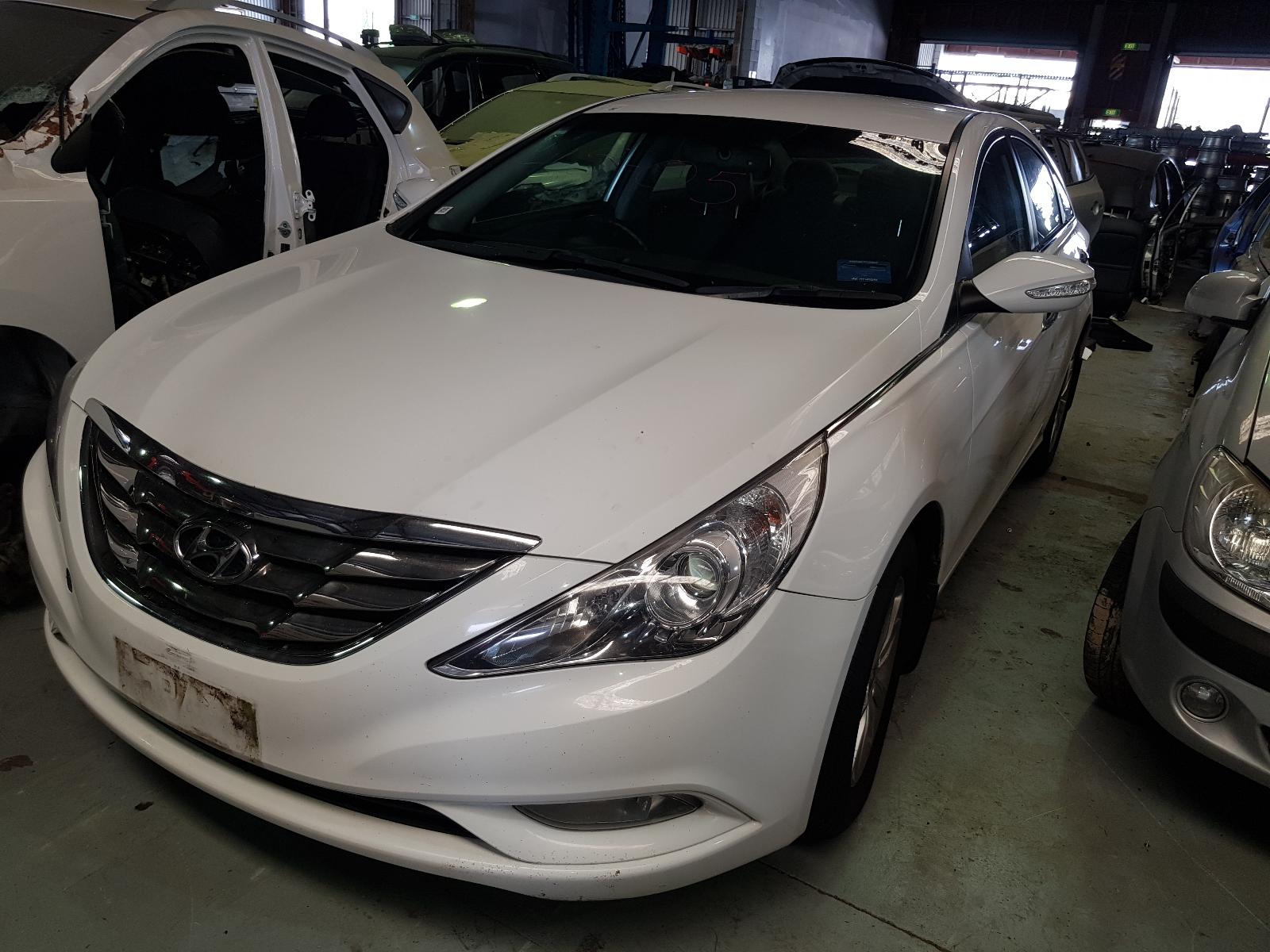 Hyundai i45 - 2010-2013