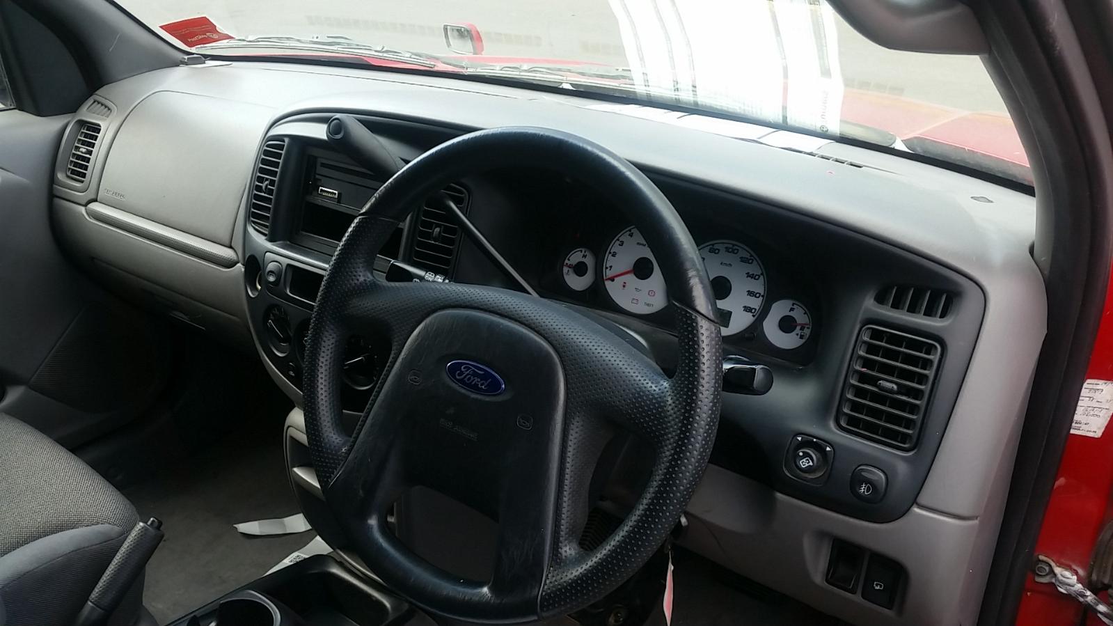 Ford Escape - EP 2001-2003