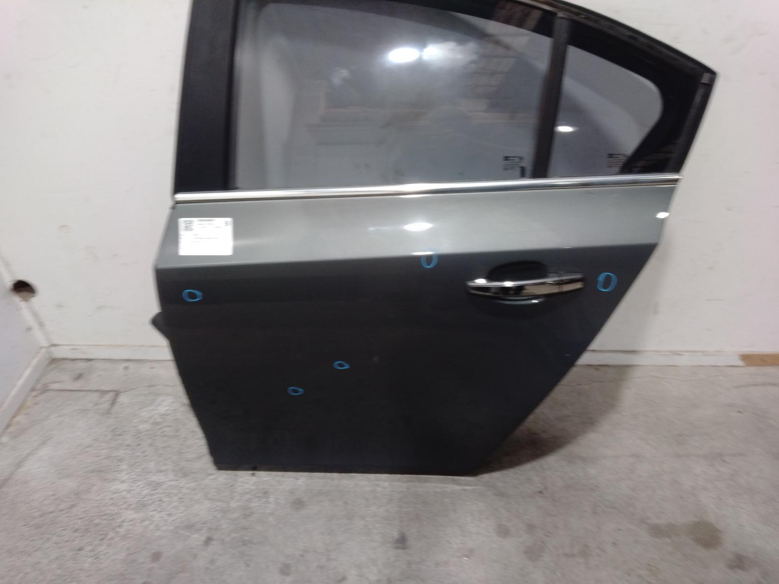 Left_Rear_Door_Sliding