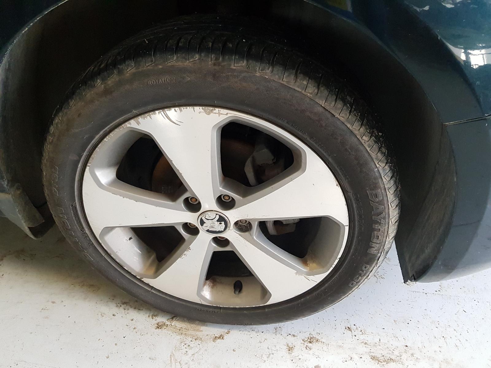 Holden Cruze - 2009-Present