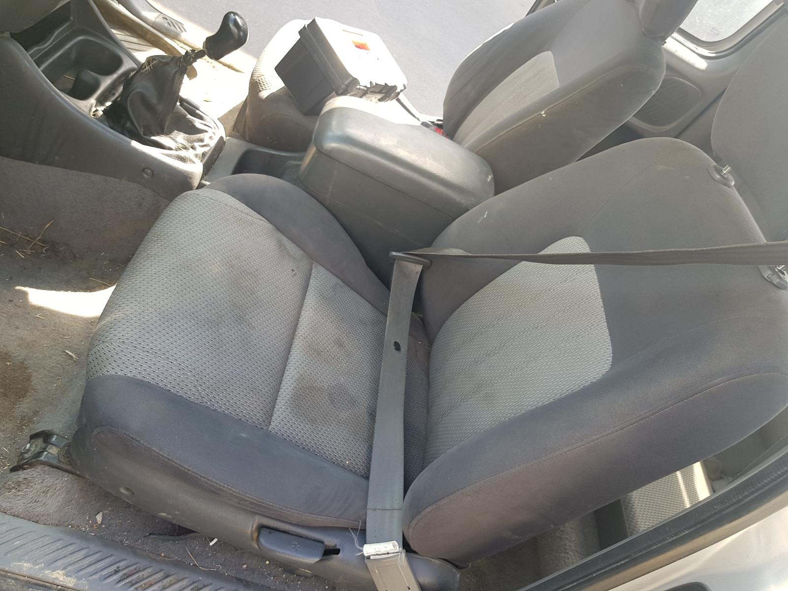 Ford Courier - 03-05