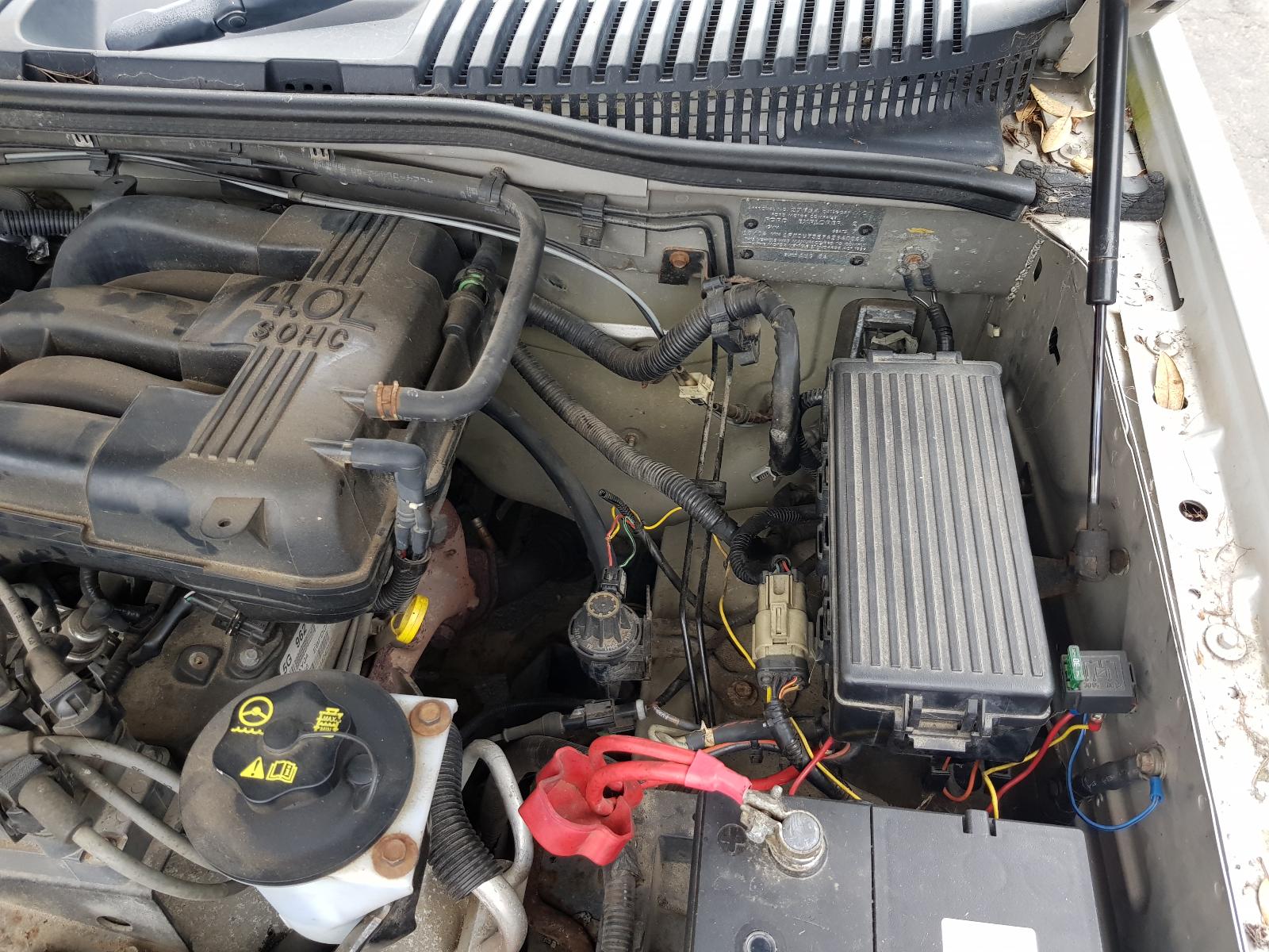 Ford Explorer - UT 2001-2005