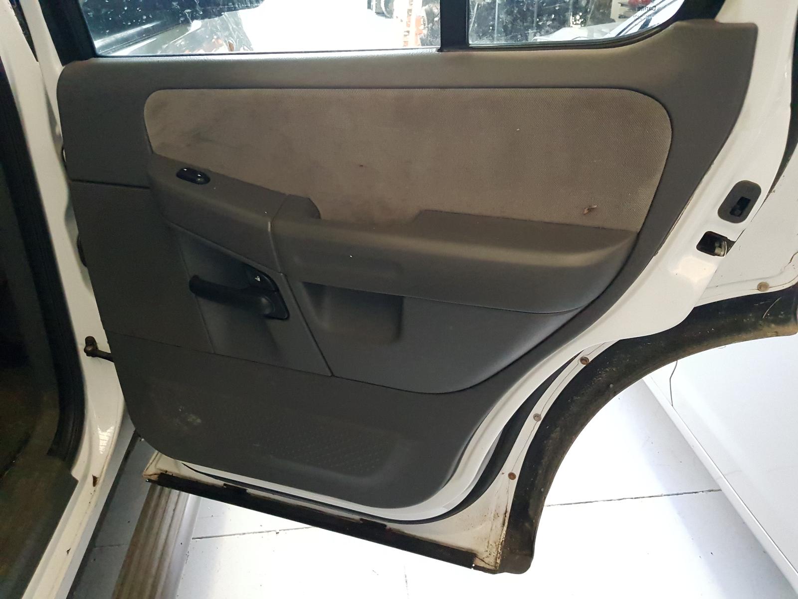 Ford Explorer - UT 2005-2007