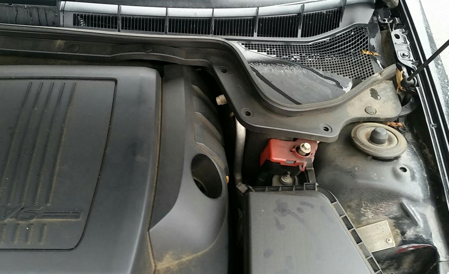 Holden Commodore - VE Omega 06-