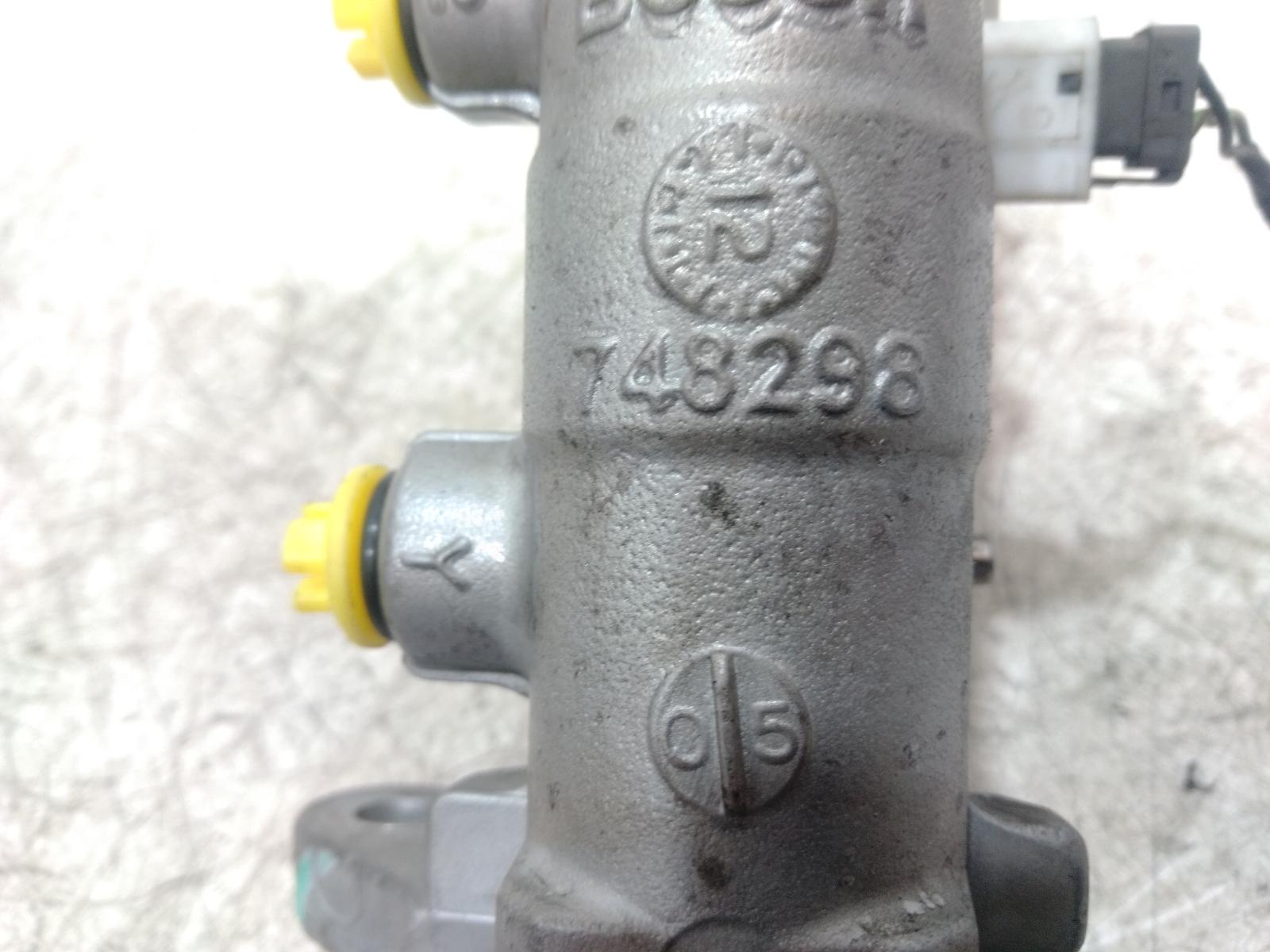 Master_Cylinder