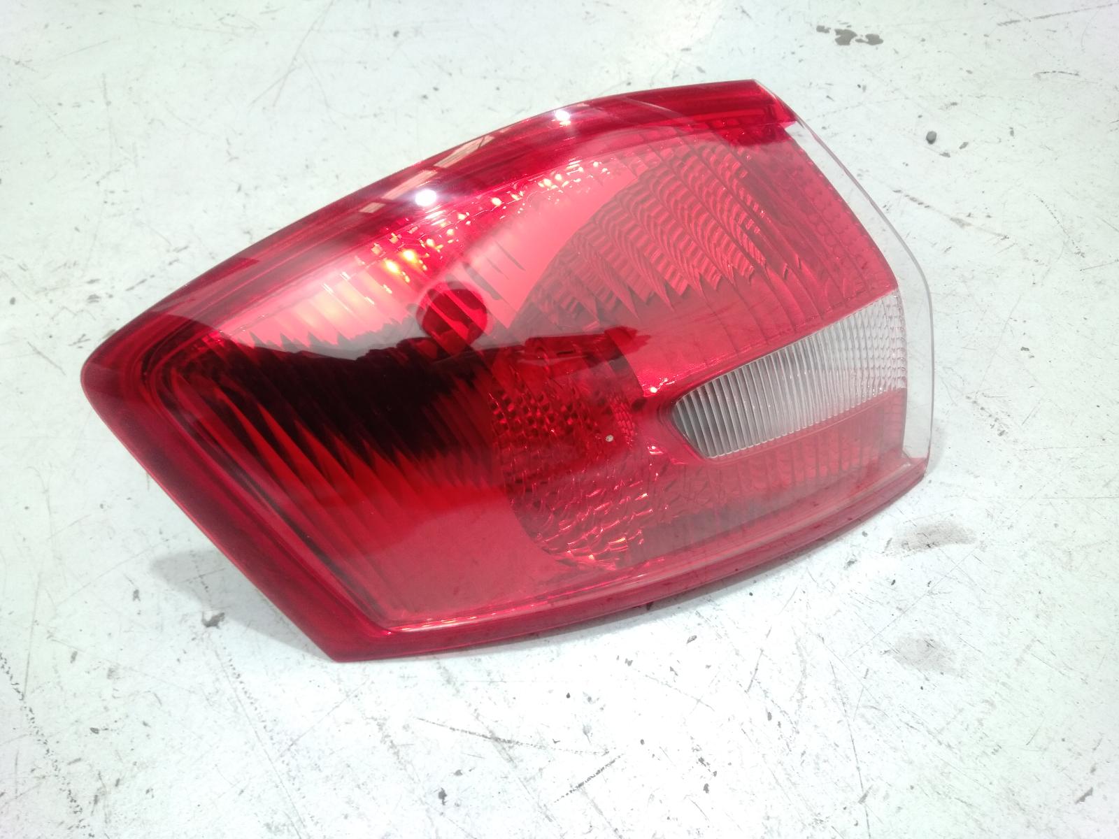 Left Taillight