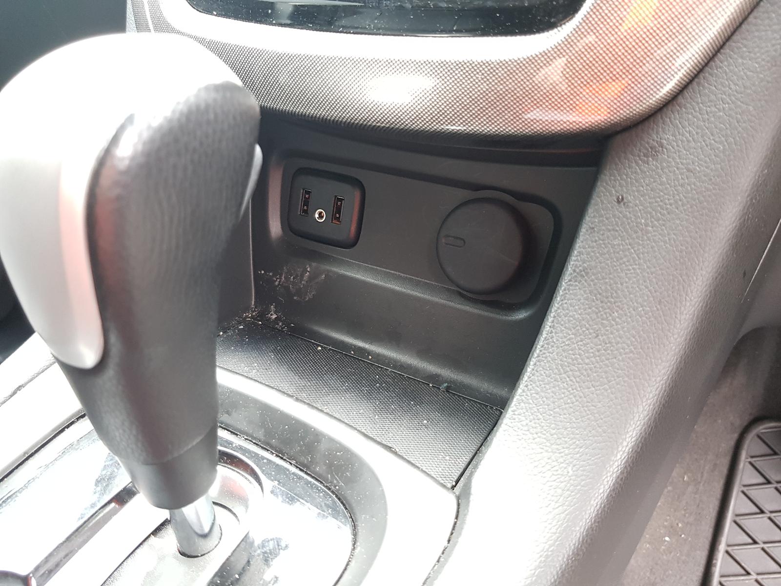 Holden Captiva - Captiva 7 2011-Present