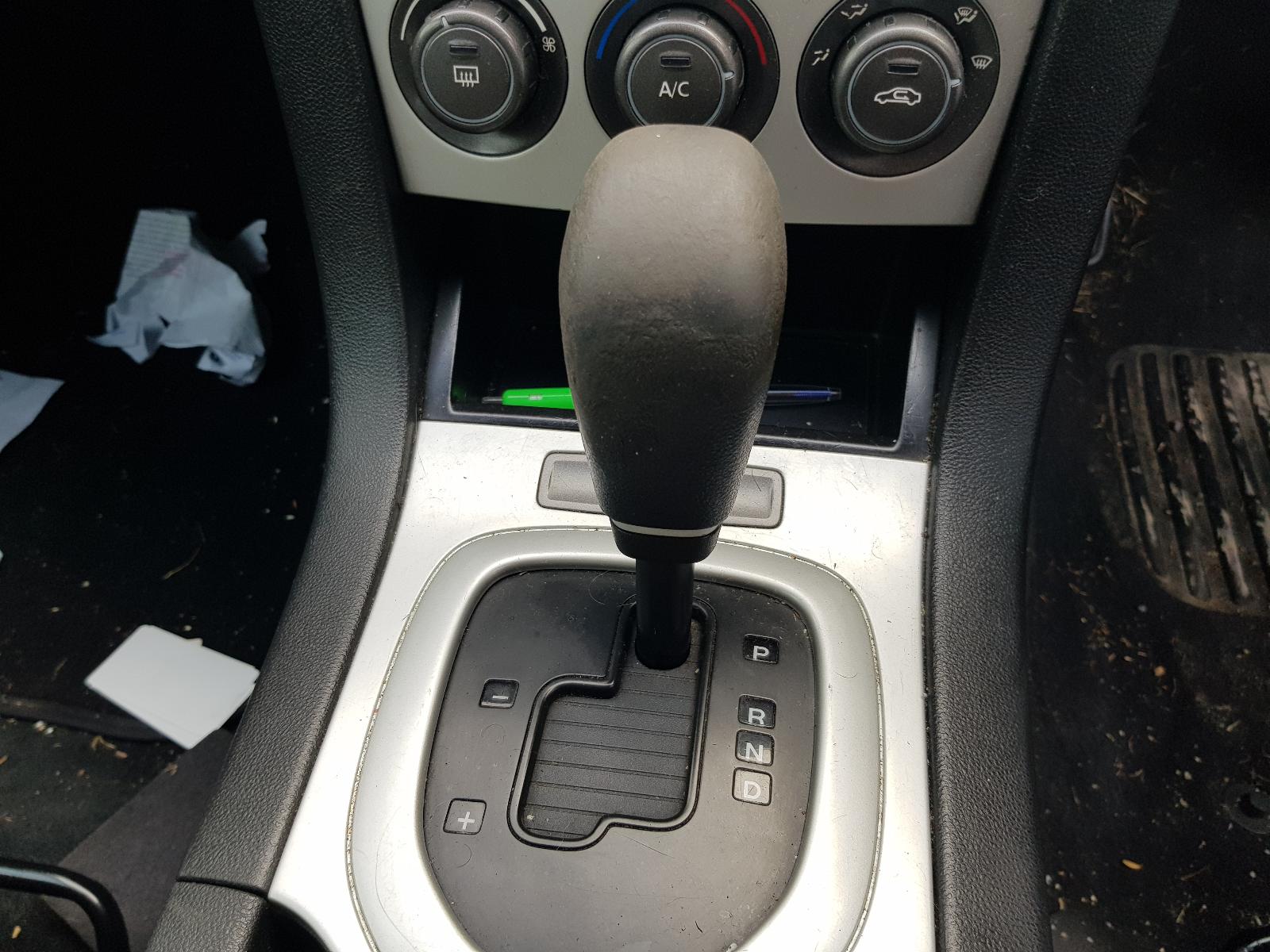 Holden Commodore - VE Omega 06-