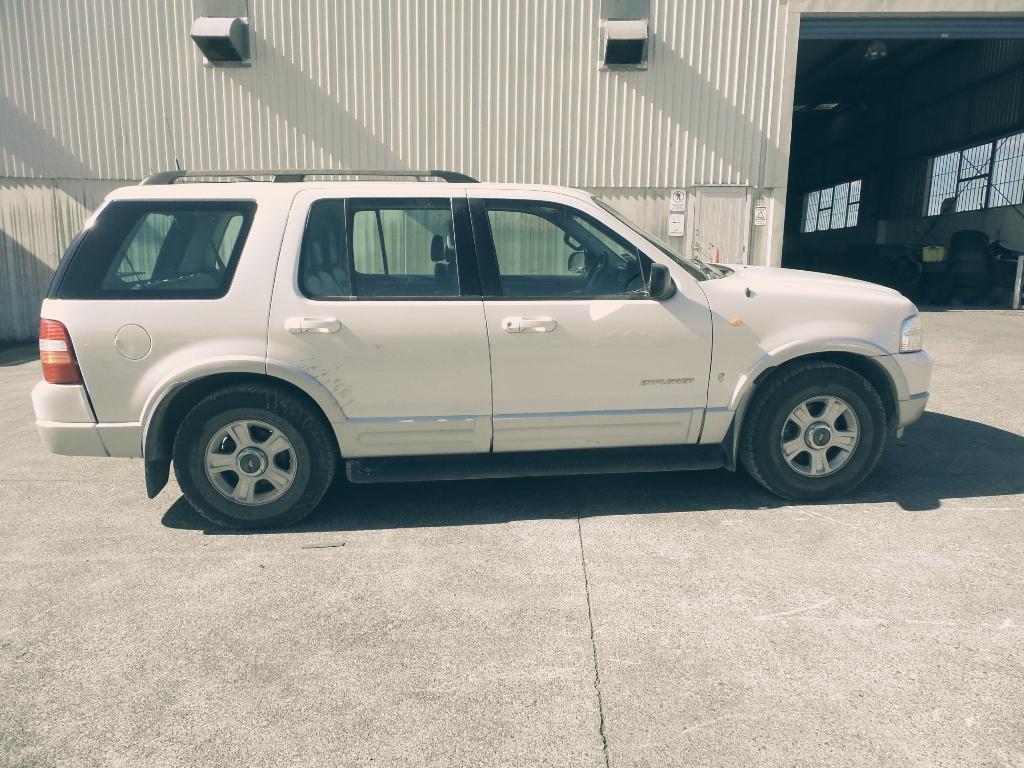 Ford Explorer - UT 2001-2005