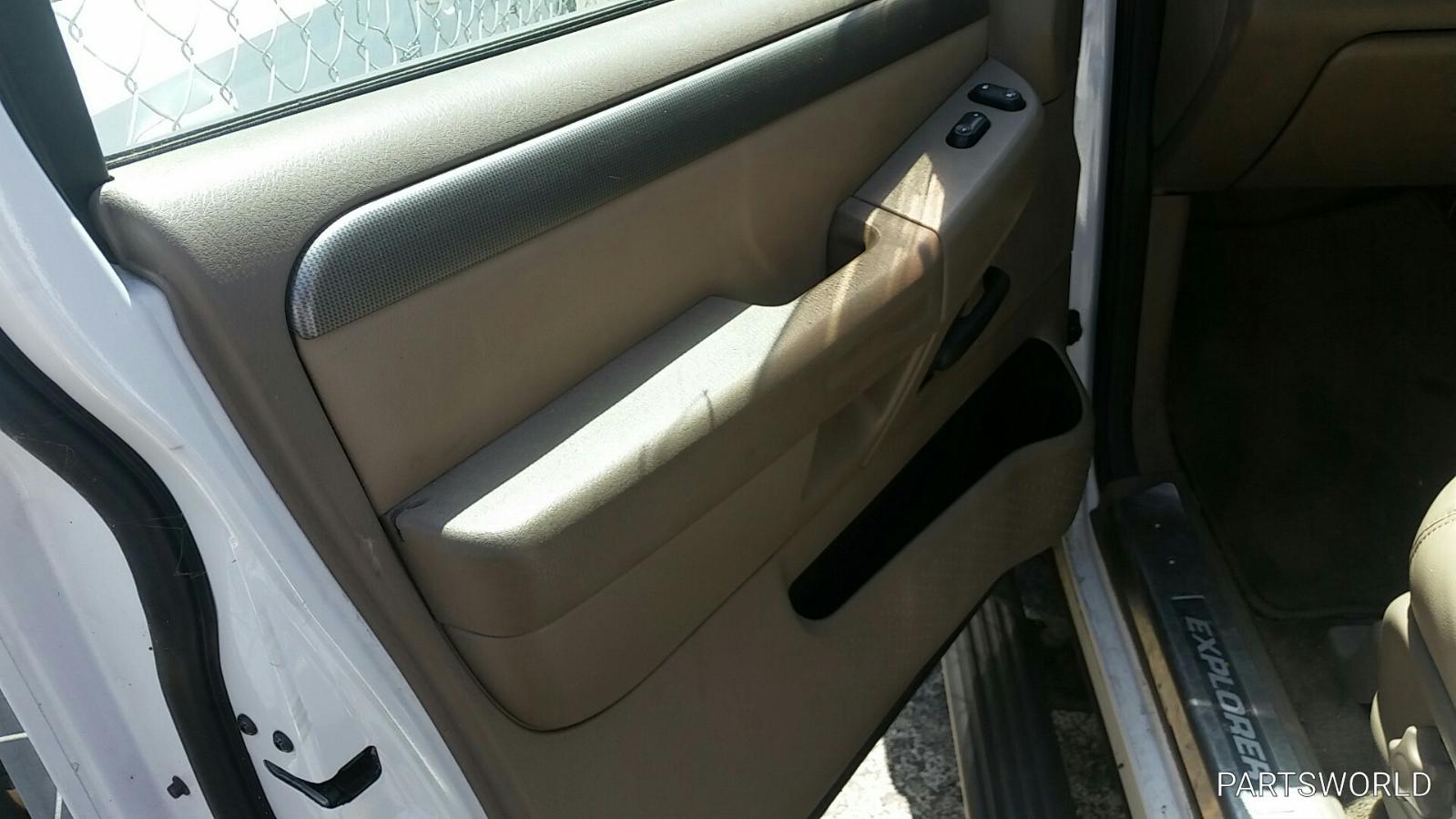 Ford Explorer - UT 2005-2007