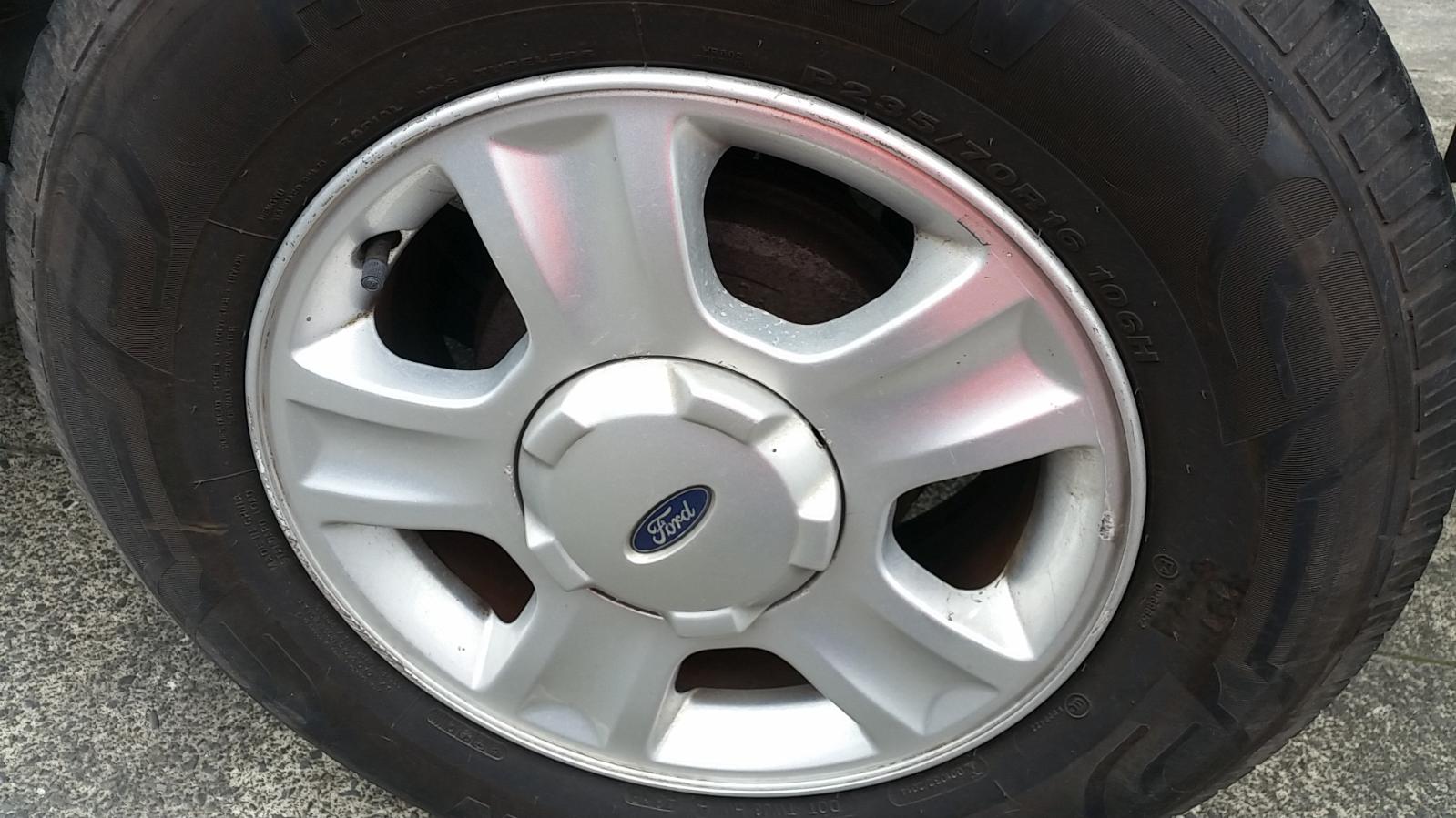 Ford Escape - EP 2001-2003