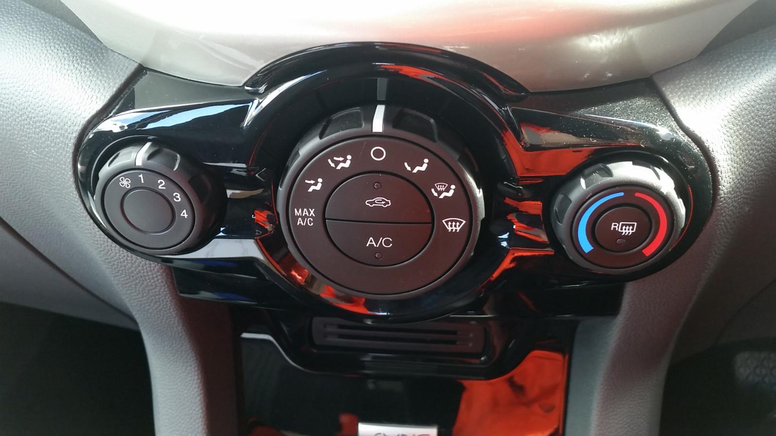 Ford EcoSport - BW 2013-present