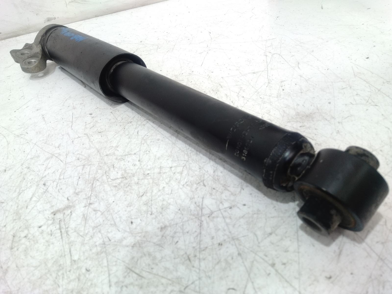 Right_Rear_Strut