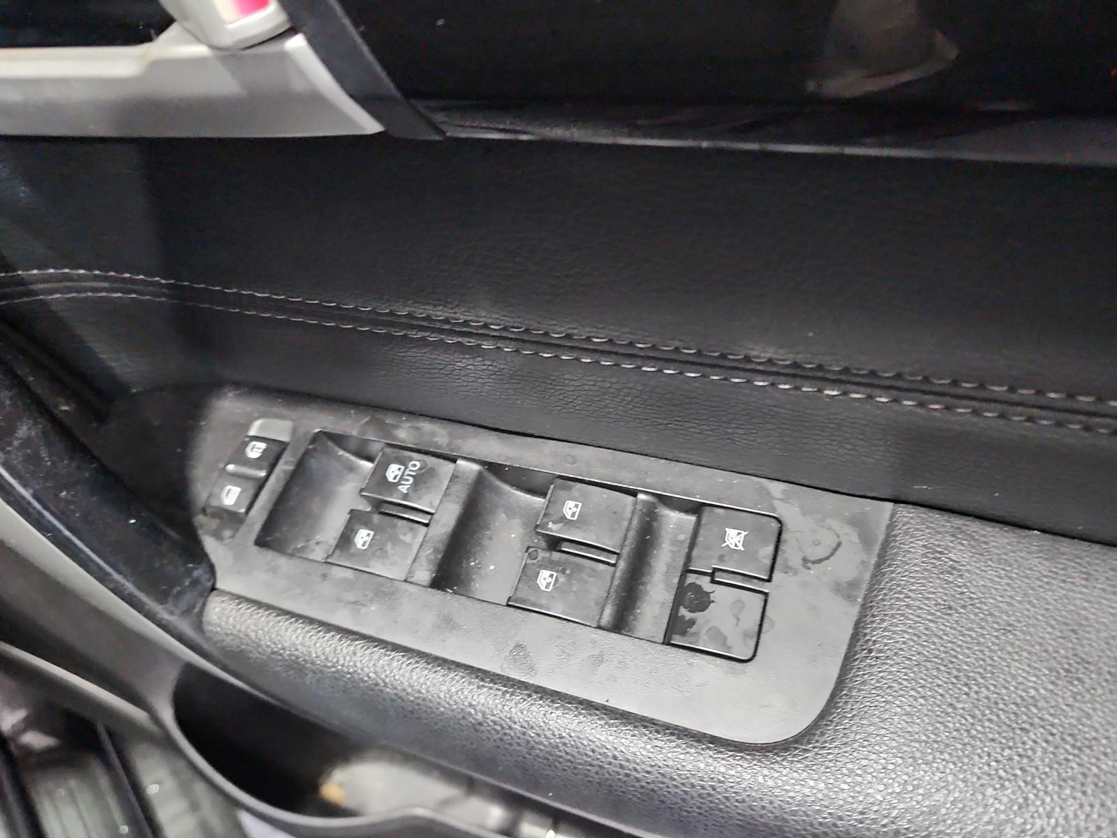 Holden Captiva - Captiva 7 2011-Present