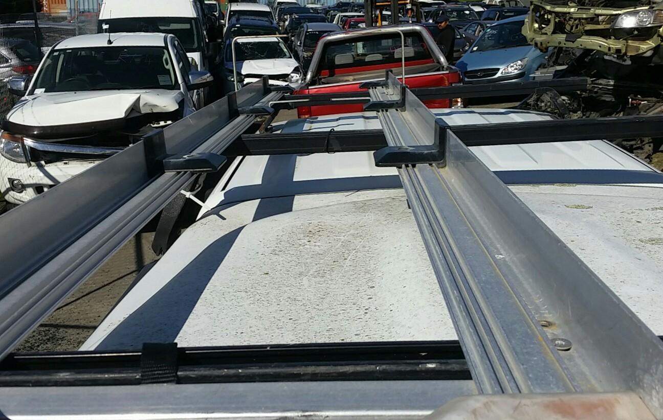 Ford Courier - 03-05